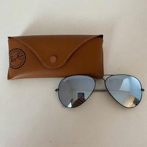 Unisex Ray-Ban Silver Aviator